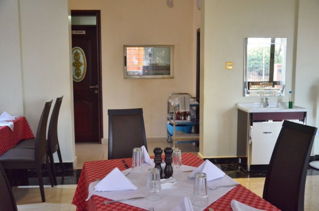 Restaurant Photo Interservice Hotel Kampala - Hotels | Kampala, Uganda Central Region 1