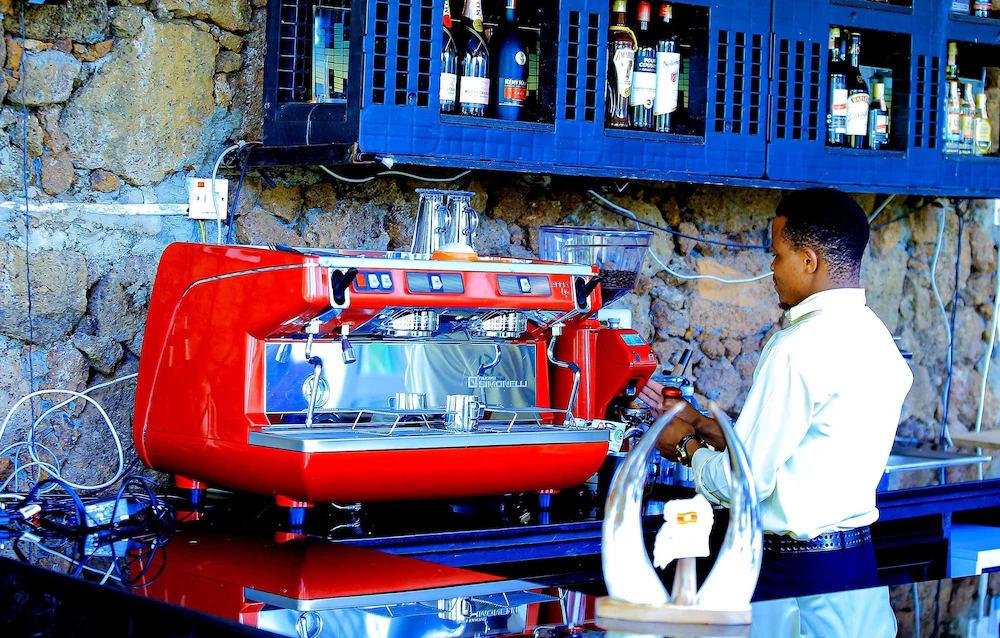 Bar Photo Greenyard Beach Hotel Entebbe - Hotels | Entebbe, Uganda Central Region