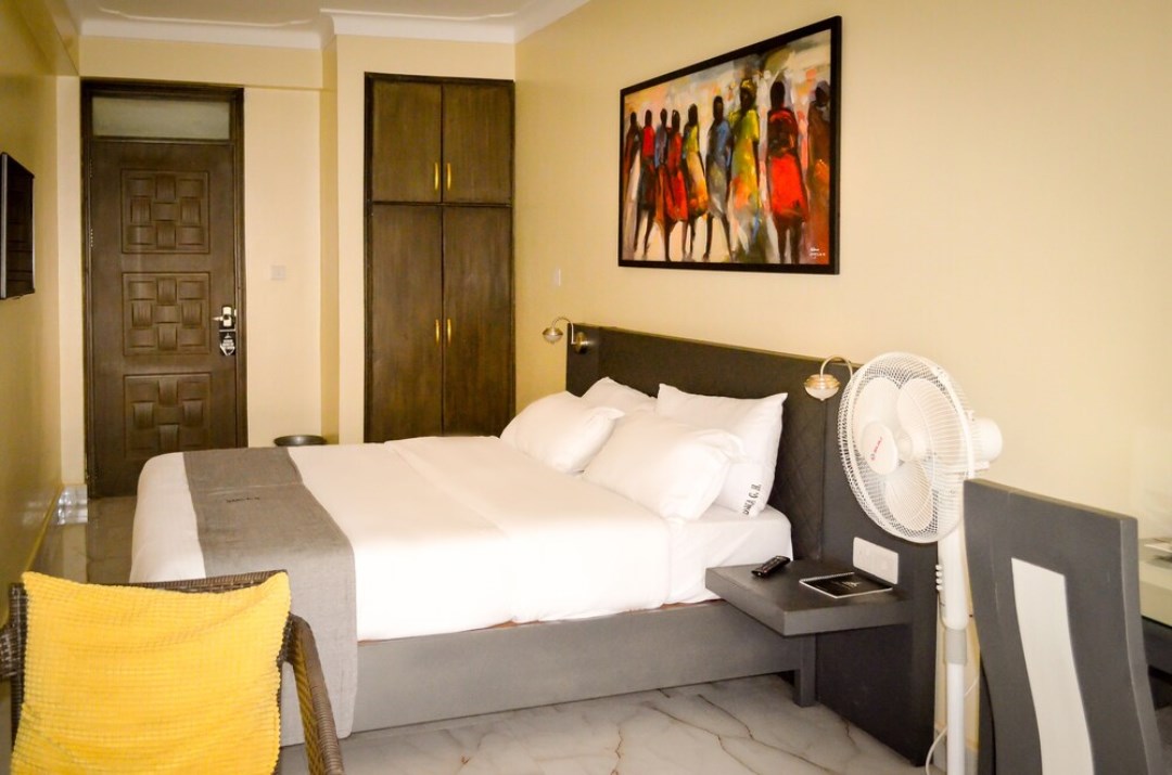 Deluxe Double Bedroom Photo Dana Hotel Kampala - Hotels | Kampala Uganda Central Region