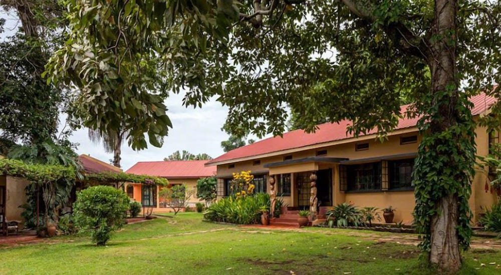 Gardens with Property Exterior Photo Airport Guesthouse - Hotels | Entebbe, Uganda Central Region