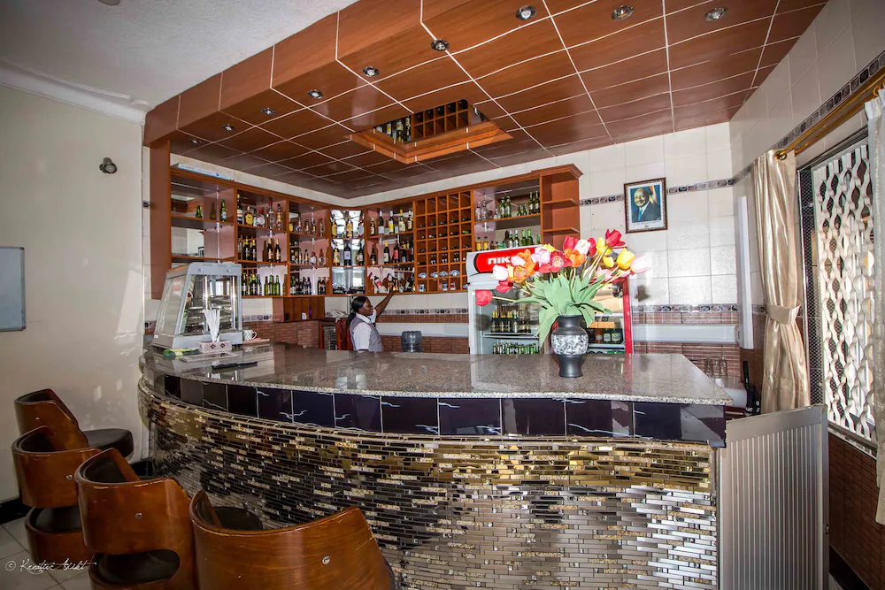 Bar Photo Innophine Hotel 790 - Hotels | Entebbe, Uganda Central Region