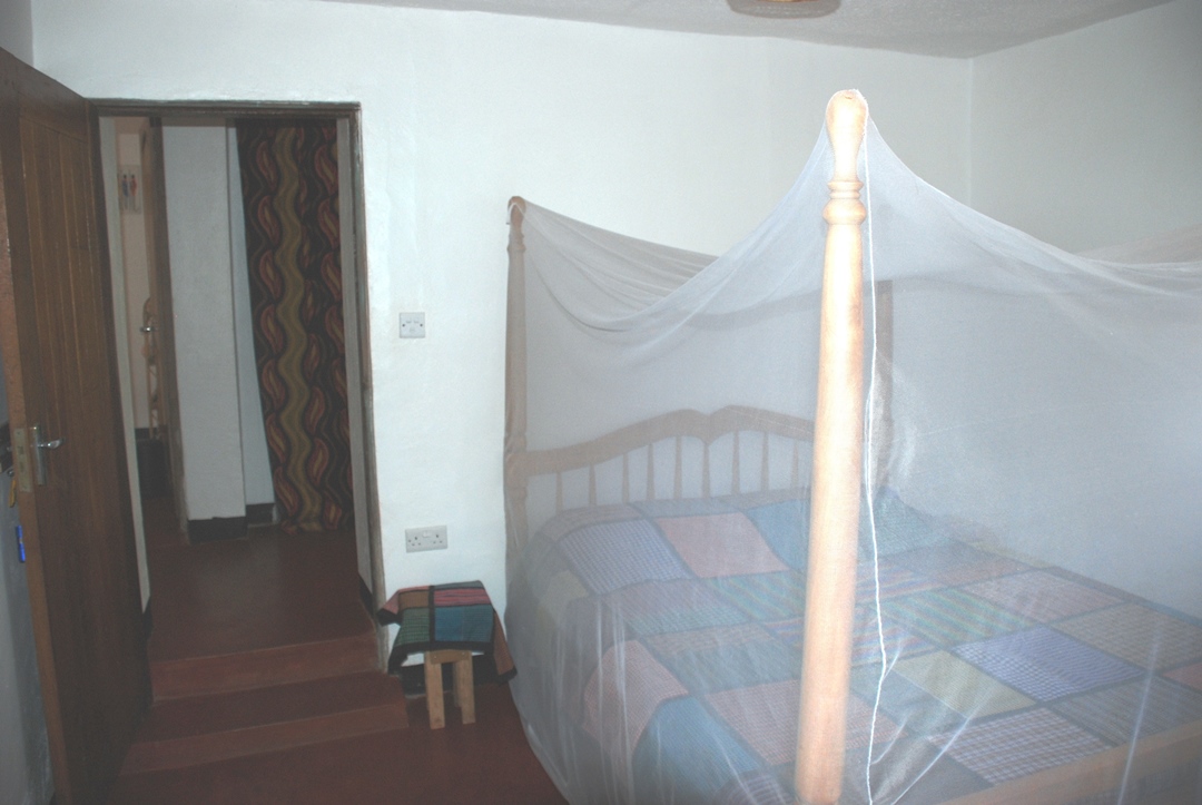 Budget Double Bedroom Photo Alison & Dave's Guest House - Hotels | Entebbe, Uganda Central Region