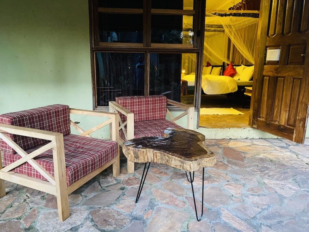 Balcony Photo Afro Smile Hotel & Guest House Jinja - Hotels | Jinja, Uganda Eastern Region