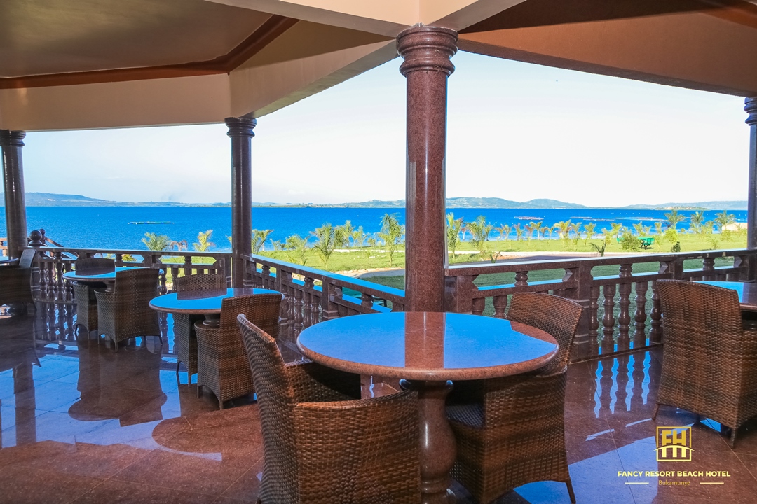 Restaurant Photo Fancy Resort Beach Hotel Jinja - Hotels | Jinja, Uganda Eastern Region