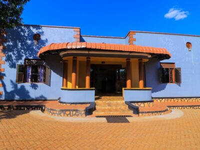 Property Exterior Photo Jinja Grand Hotel - Hotels | Uganda Eastern Region