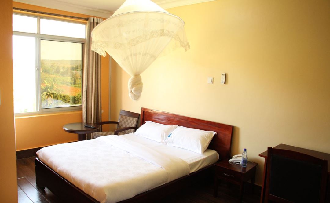 Standard Double Bedroom Photo Pearl on the Nile Hotel Jinja - Hotels | Jinja, Uganda Eastern Region