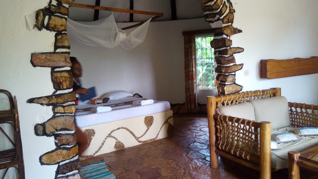 Suites Bedroom Photo Kingfisher Safaris Resort Hotel - Hotels | Jinja, Uganda Eastern Region