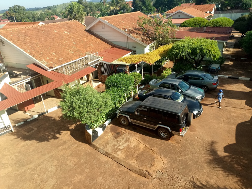 Parking area Photo Emirina Travel Hotel - Hotels | Jinja, Uganda Eastern Region