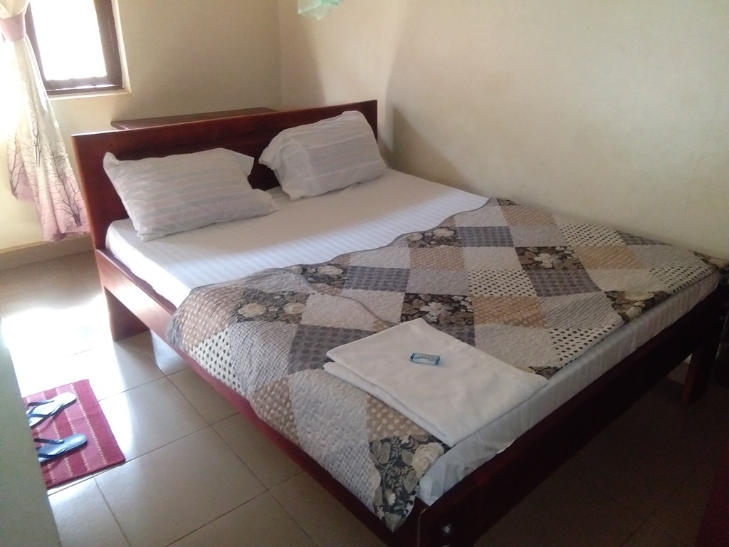 Standard Double Bedroom Photo Kent hill guesthouse Jinja, Uganda Eastern Region