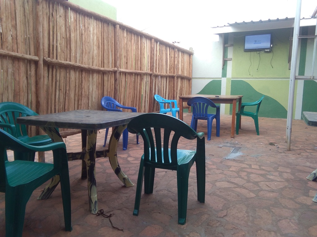 Bar area Photo Kent hill guesthouse Jinja, Uganda Eastern Region