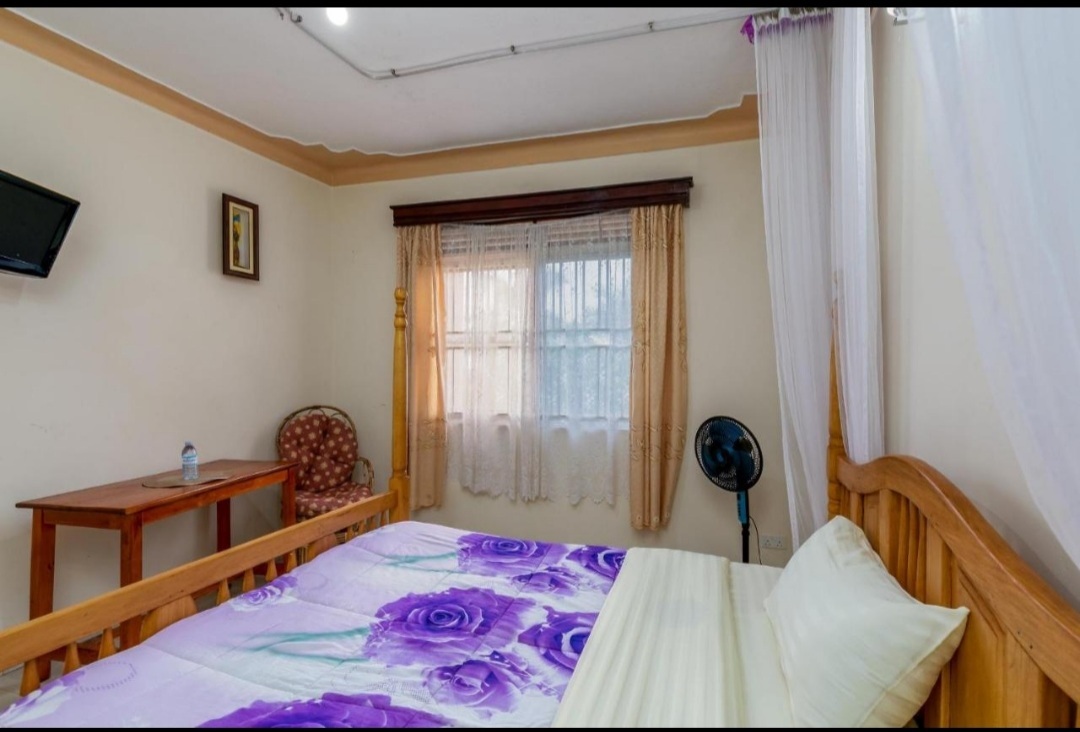 Standard Double Bedroom Photo Airport Side Hotel Entebbe, Uganda Central Region