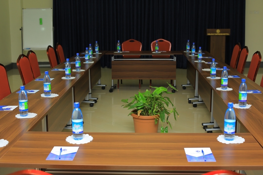 Conference Hall Photo Holiday Express Hotel Kampala, Uganda Central Region 1