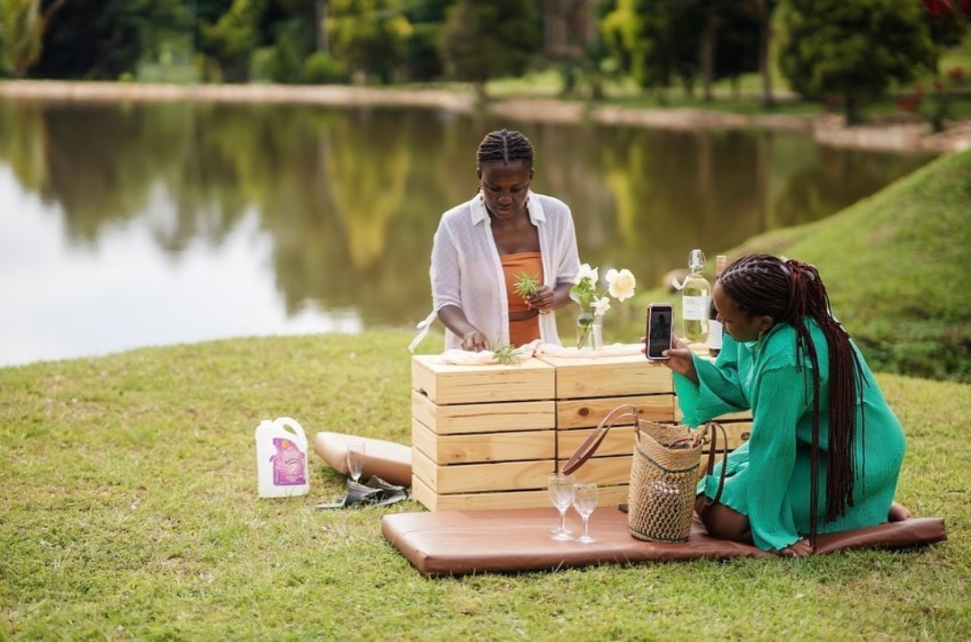 Picnic Photo Lakes of Grace Farm Resort Muduuma – Wakiso, Uganda Central Region