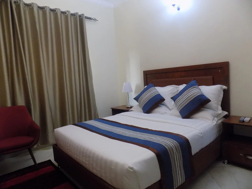 Standard Double Bedroom Photo Jarin Hotel Kampala - Uganda Central Region