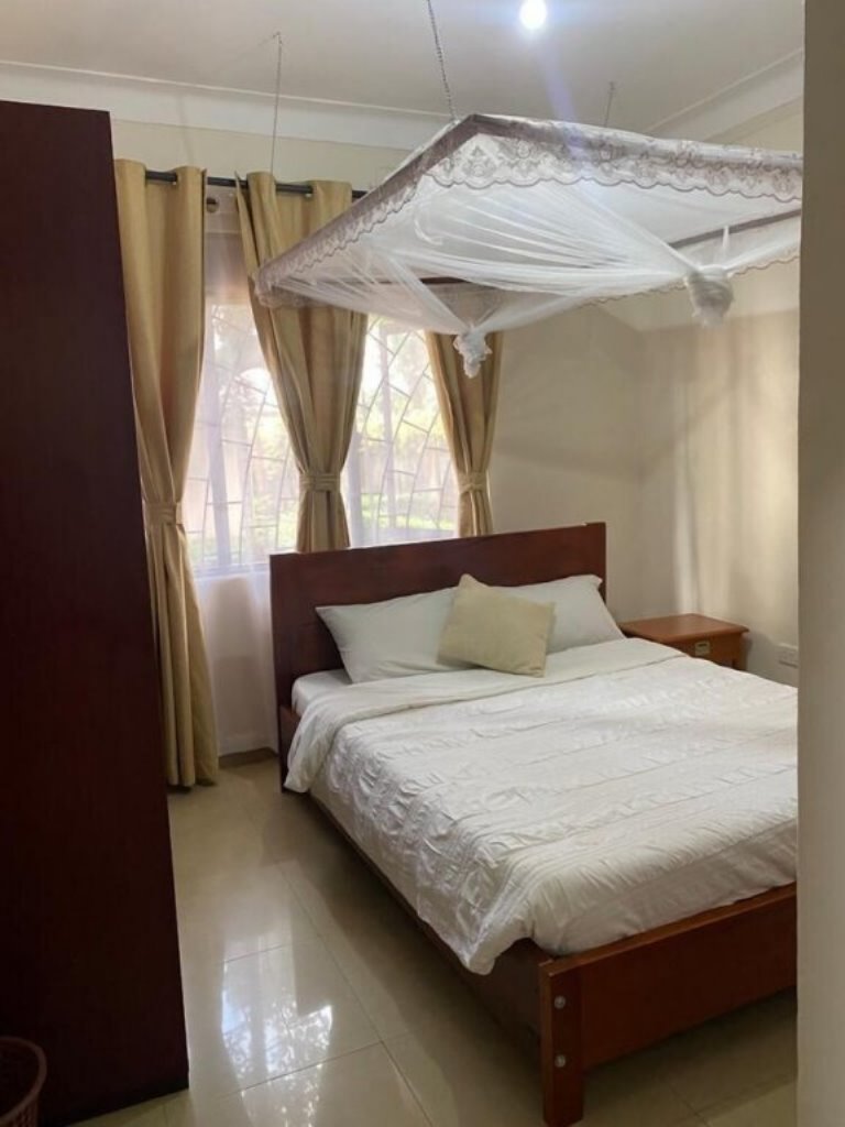 Standard Double Bedroom Photo Golden Cherries Guest House Jinja, Uganda Eastern Region