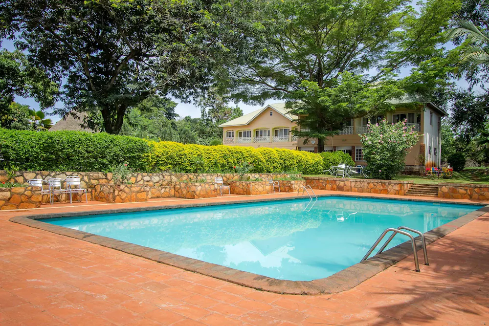 Outdoor swimming pool Photo Jinja Safari Hotel, Uganda Eastern Region