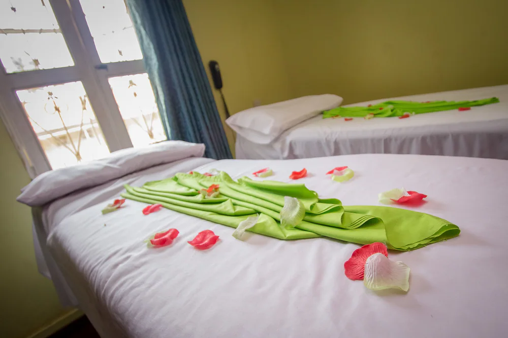 Spa Beds Photo Emirina Travel Hotel - Hotels | Jinja, Uganda Eastern Region