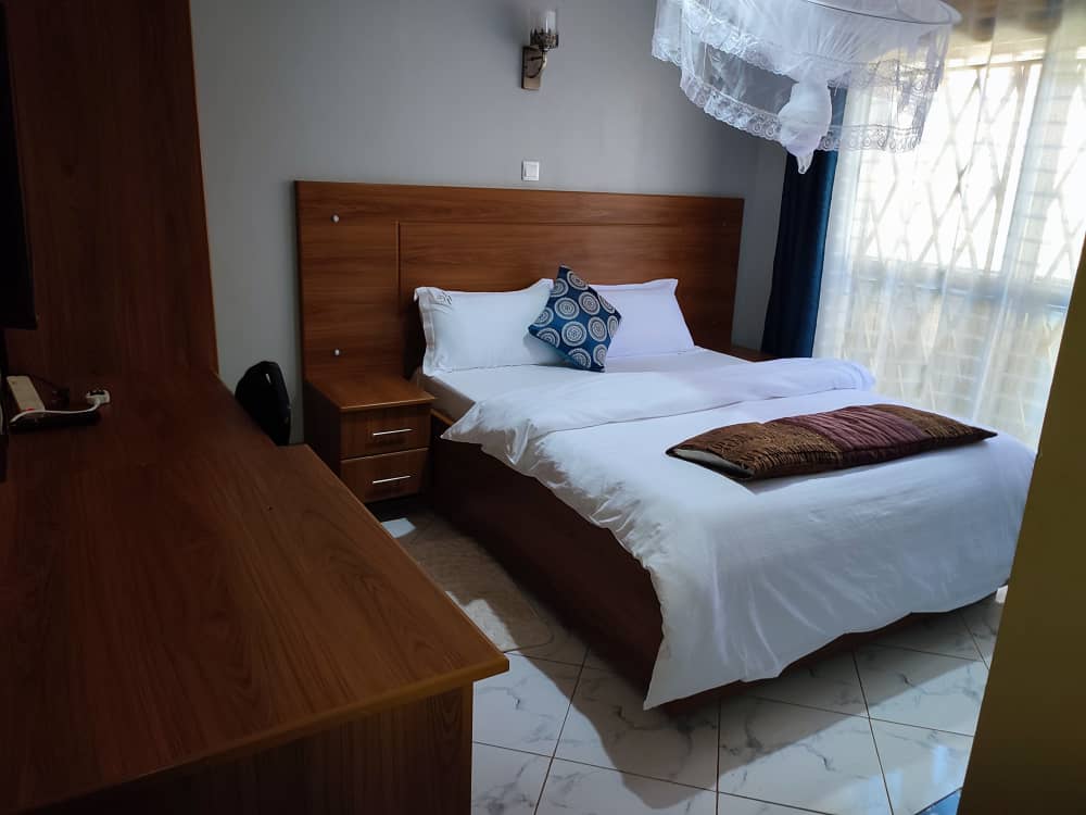 Standard Double Bedroom Photo Golden Quest Hotel Entebbe, Uganda Central Region