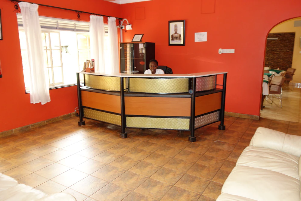 Front Desk Photo Jinja Safari Hotel, Uganda Eastern Region