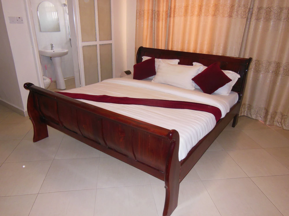 Standard Double Bedroom Photo Psalms Motel- Entebbe, Uganda Central Region