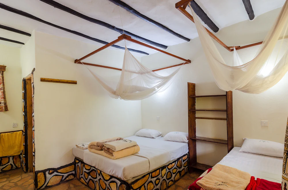 Twin Bedroom Photo Kingfisher Safaris Resort Hotel - Hotels | Jinja, Uganda Eastern Region