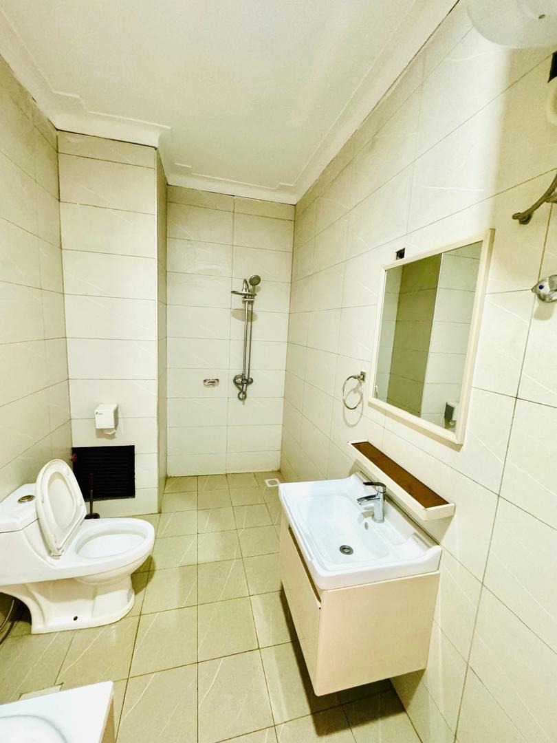 Bathroom Photo Hive Hotel Kampala Central Region