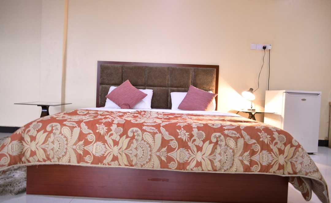 Suite with Lake View Photo Hotel O'kla Extreme Hotel Kampala, Uganda Central Region