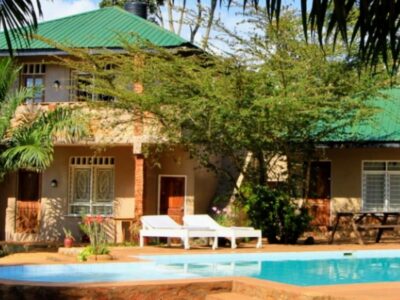 Property Exterior with pool view photo Surjios Guesthouse Jinja, Uganda Eastern Region
