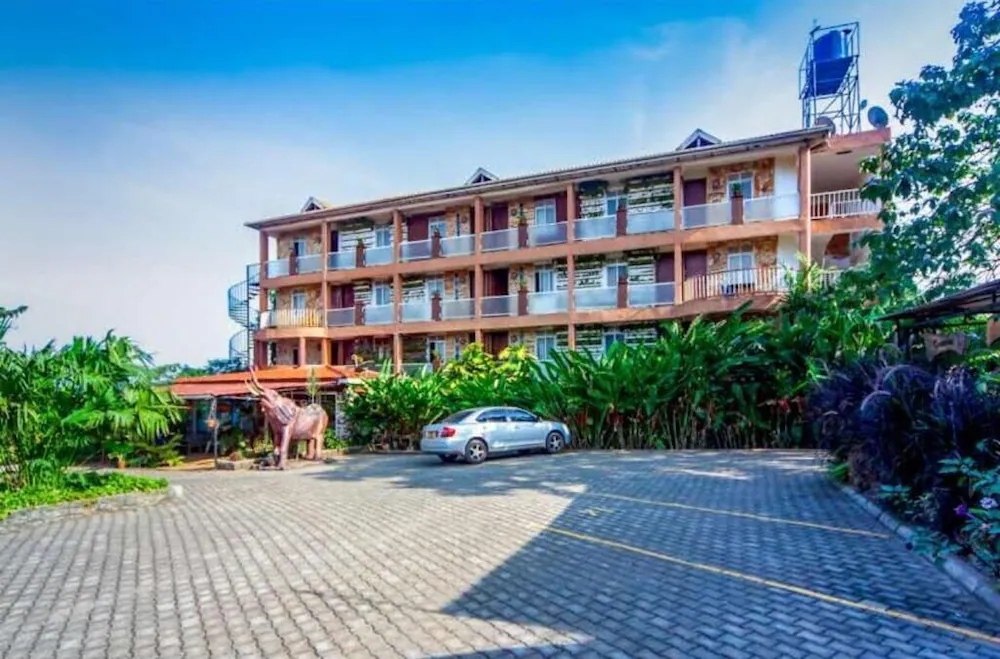 Property Exterior Photo African Tribe Suites Kampala, Uganda Central Region