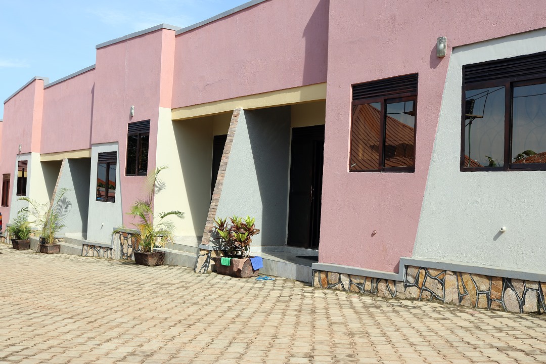 Property Exterior Photo Blue Nile Suites Kampala - Uganda Central Region