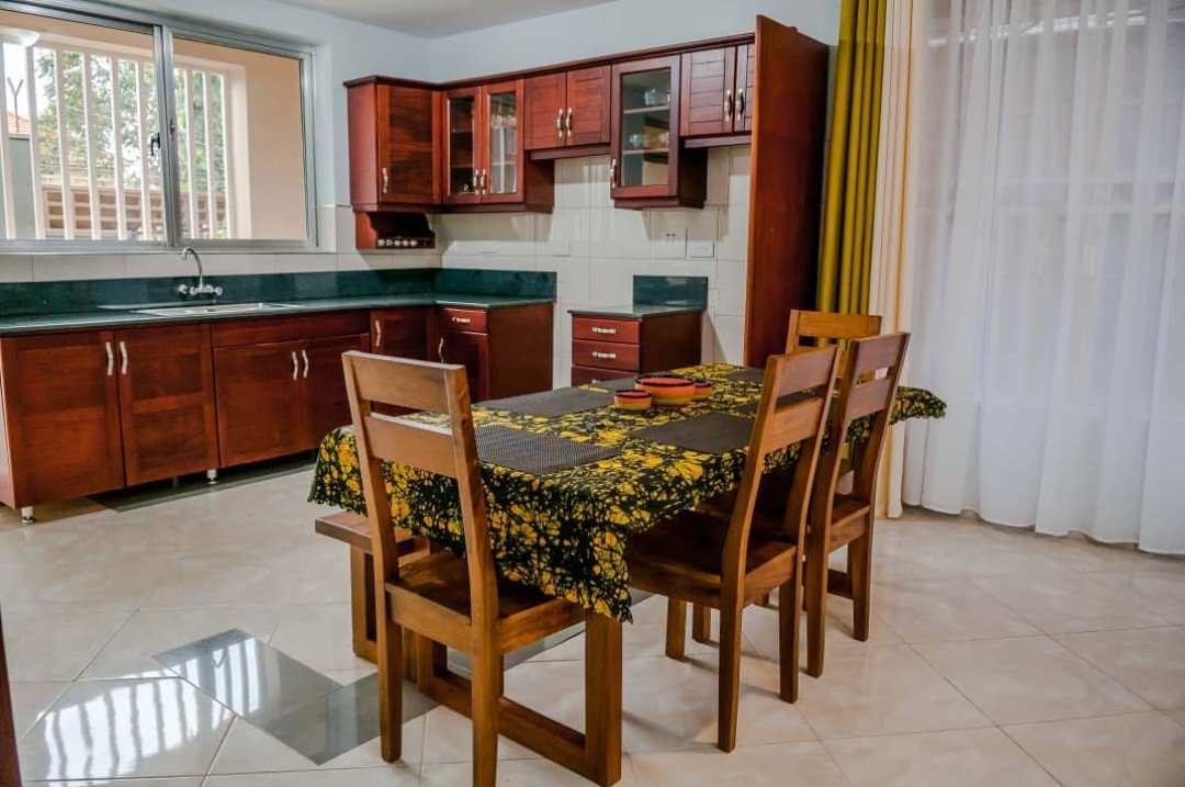 Dining Table Photo The Pearl Cottages Kampala Uganda Central Region