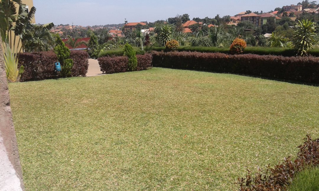 Gardens Photo Lishi Resort Hotel Kampala, Uganda Central Region