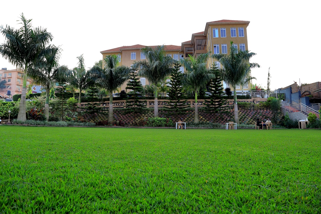 Property Exterior Photo Lishi Resort Hotel Kampala, Uganda Central Region