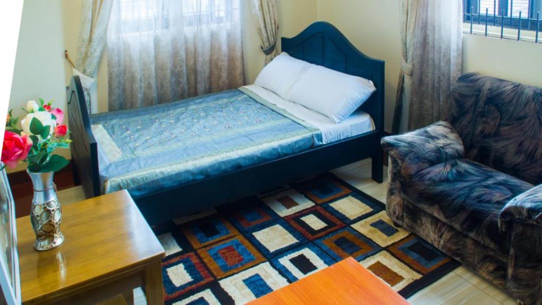 Superior Single Bedroom Photo Bona Safari Villa Bunamwaya Kampala- Uganda Central Region