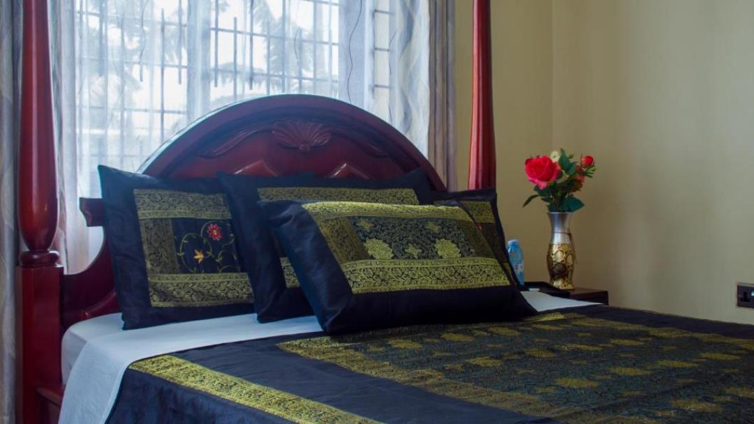 Standard Double Bedroom Photo Bona Safari Villa Bunamwaya Kampala- Uganda Central Region