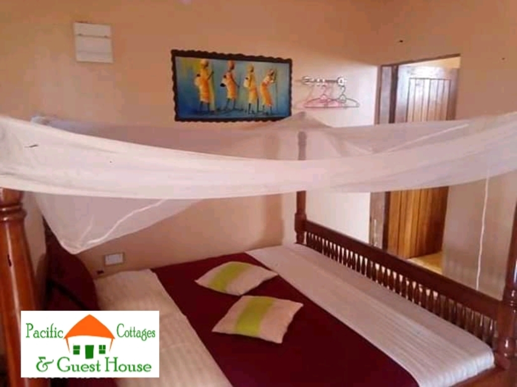 Basic Double Bedroom Photo Pacific Cottages and Guest House Jinja, Uganda Central Region 1