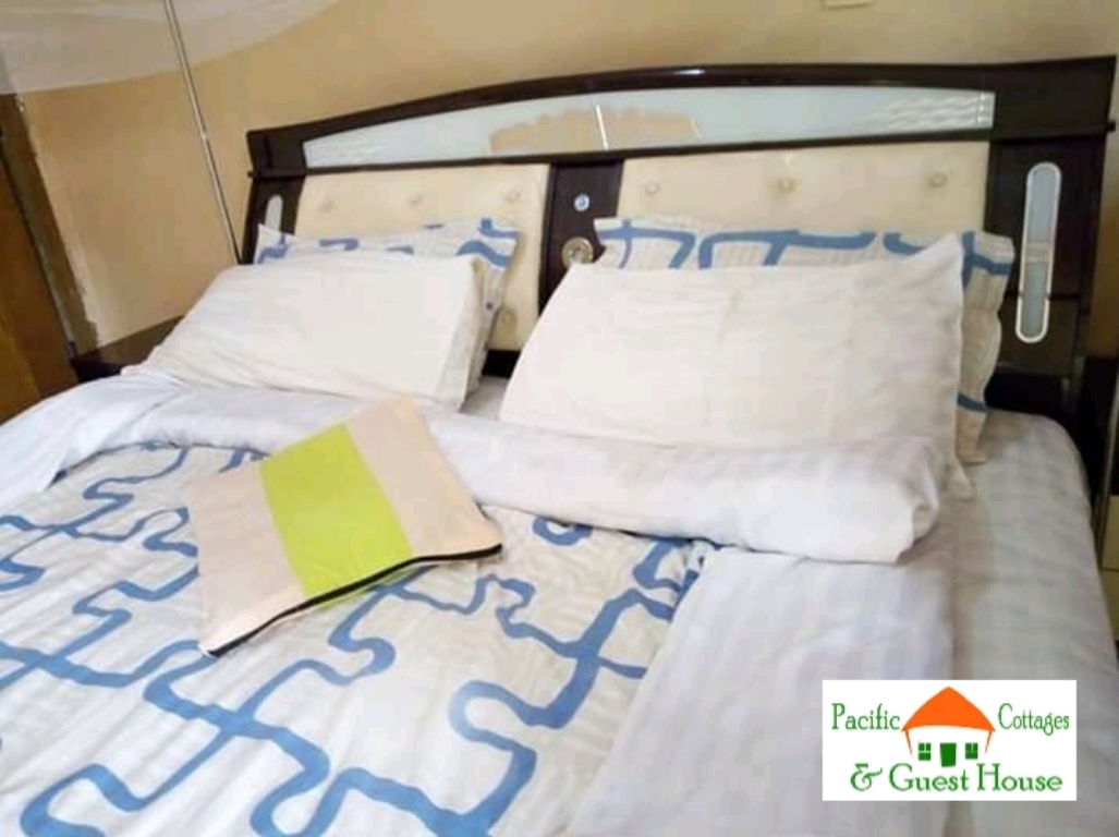 Senior Single Bedroom Photo Pacific Cottages and Guest House Jinja, Uganda Central Region