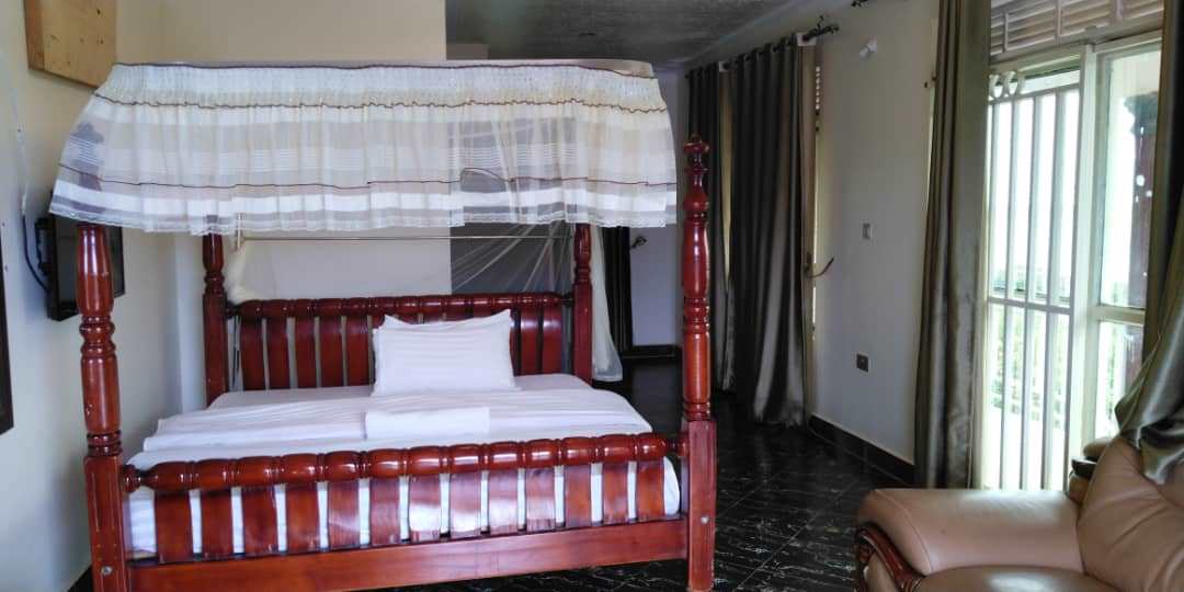 Deluxe Single Bedroom Photo Kalangala Lakeview Hotel Kalangala, Uganda Central Region 1