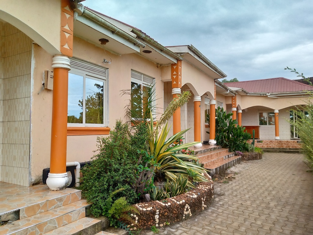 Room Exterior Photo Kalangala Lakeview Hotel Kalangala, Uganda Central Region