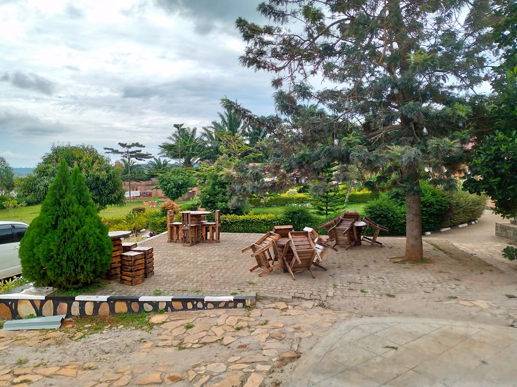 Outdoor Restaurant Photo Kalangala Lakeview Hotel Kalangala, Uganda Central Region