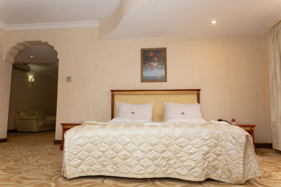 Executive Suite Bedroom Photo City Royal Resort Hotel Kampala Uganda 1