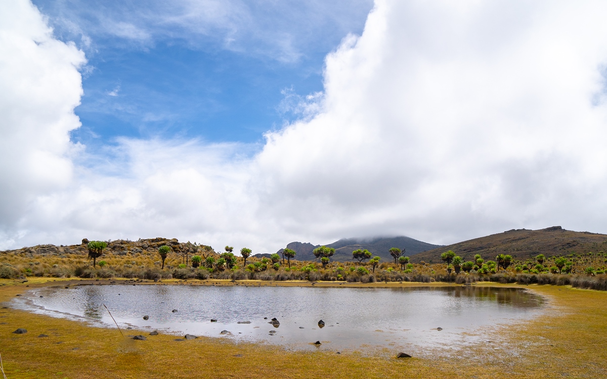 A photogragh of the Jackson lake captured in Mount Elgon National Park located both in Uganda and Kenya.