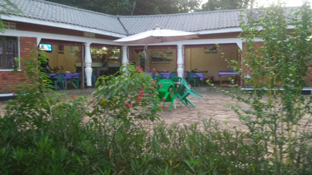 Outdoor Gardens Restaurant Photo Philo Leisure Gardens Kalangala Uganda Central Region 1