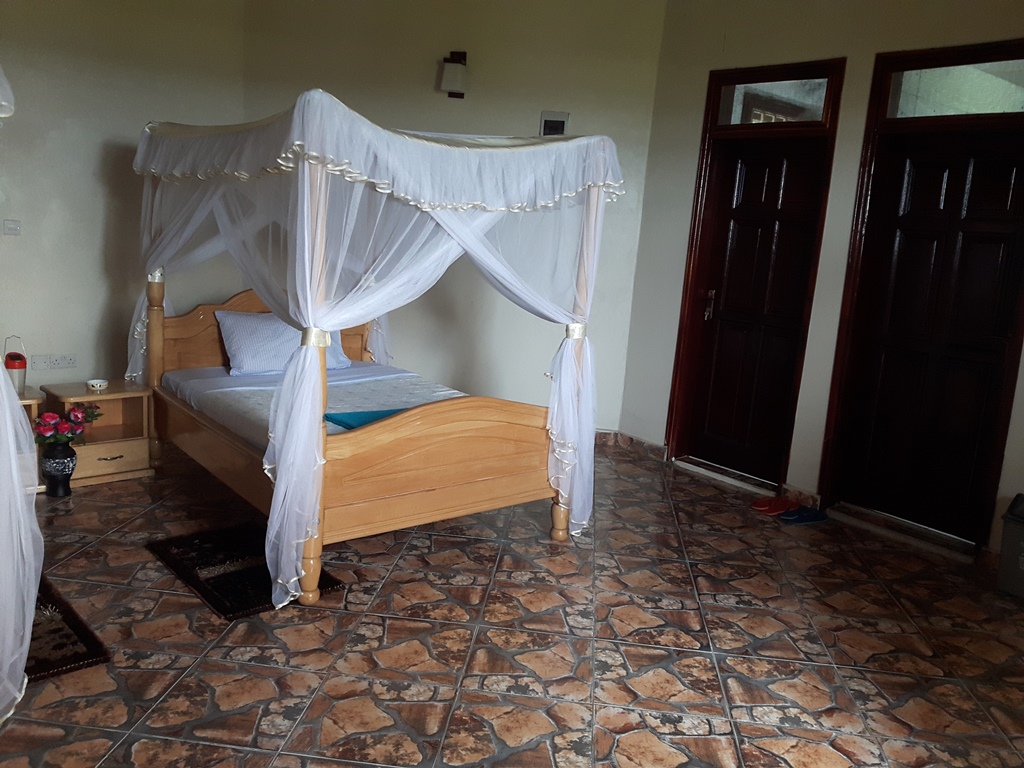 Double Bedroom Photo Park Side Safari Lodge Pakwach Uganda Northern Region