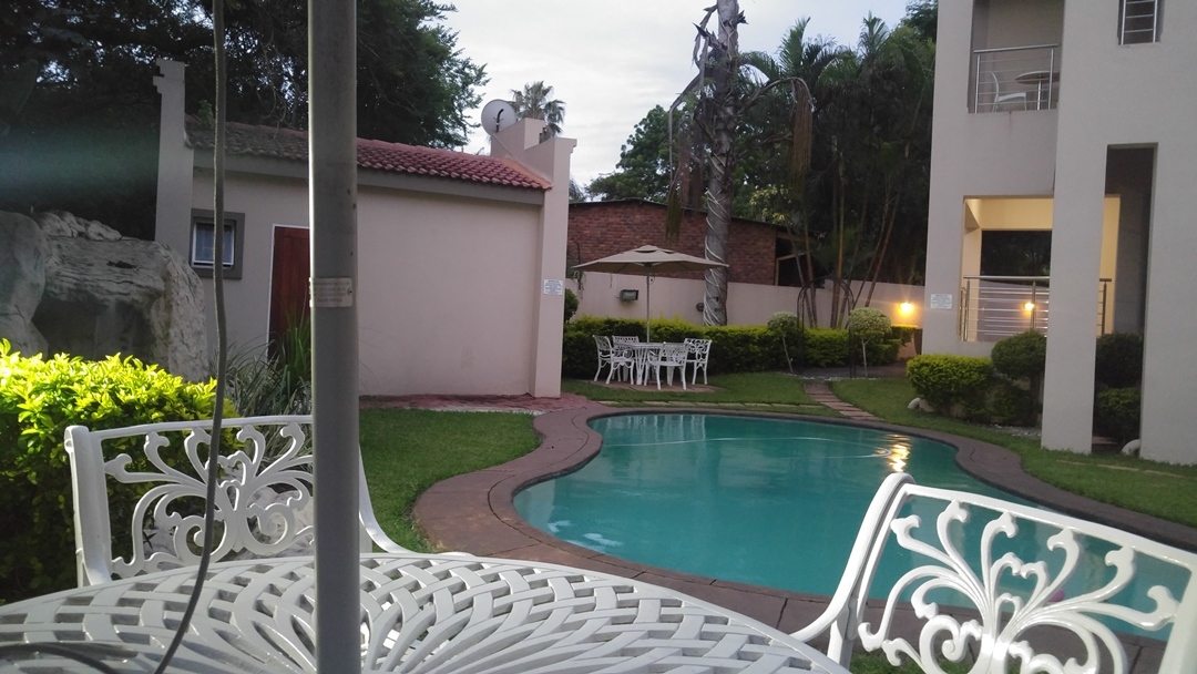 Outdoor swimming Pool Photo Global Village Guest House Pakwach Uganda Northern Region 1