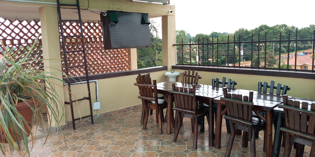 Terrace Restaurant Photo Monte Cristo Resort Hotel Jinja, Uganda Central Region