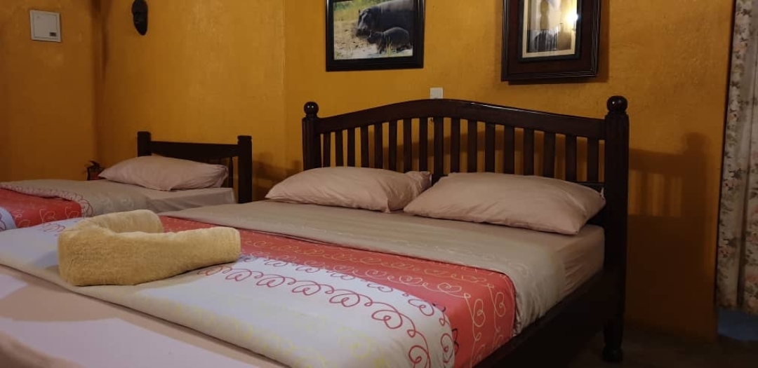 Twin Bedroom Photo Heritage Safari Lodge Pakwach Uganda Northern Region