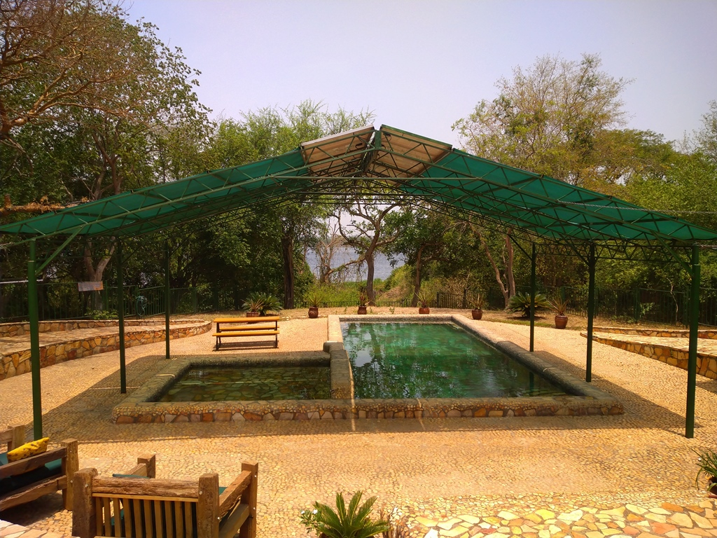 Outdoor swimming pool Photo Murchison River Lodge, Uganda North Western Region 1