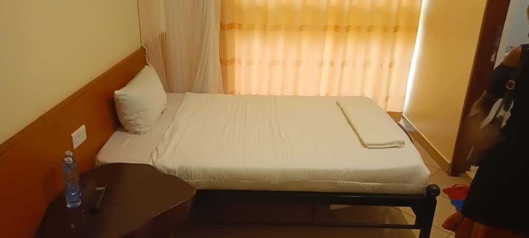 Single Bedroom Photo Hotel Alvers Mukono, Uganda Central Region