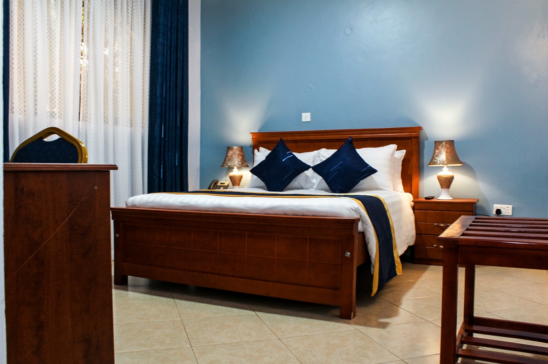 Deluxe Double Cottage Bedroom Photo Excelsis Garden Hotel - Hotels | Kampala, Uganda Central Region